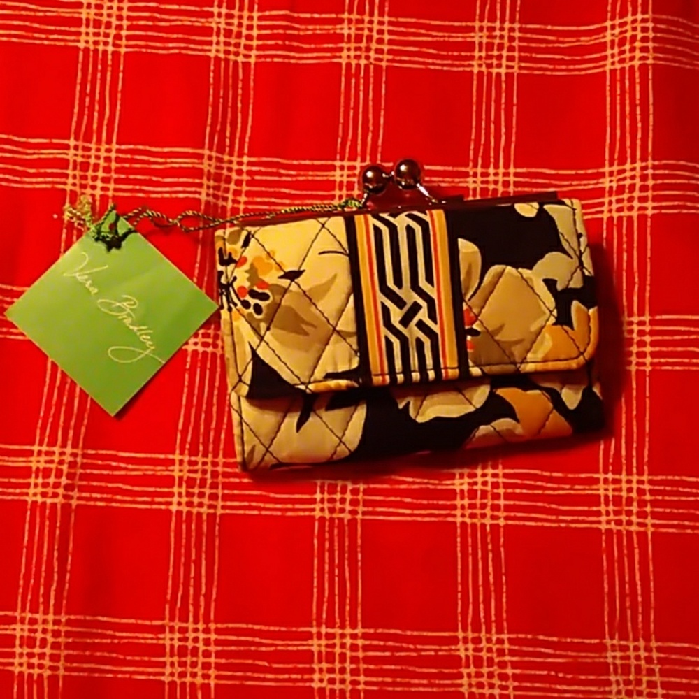 NWT Vera Bradley Dogwood Small Kisslock Wallet
